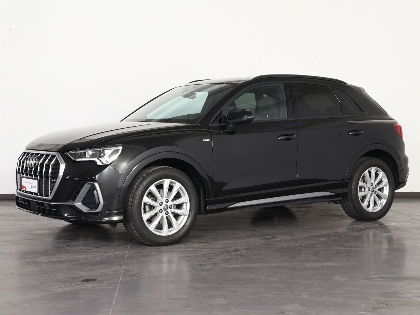 audi q3 35 2.0 tdi s line edition s-tronic usata